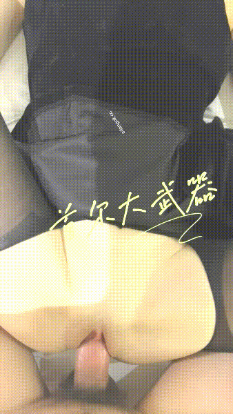 【短片x20】頂級白虎嫩妹純慾女孩[Peachpie]在車上被狠狠操著